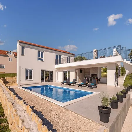 5 Bedrooms Porto Cervo